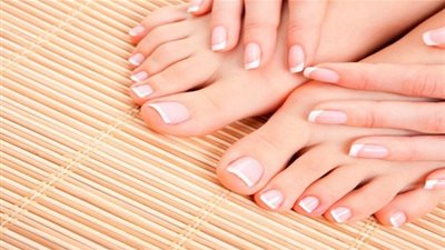 التدليك الذاتي للقدمين يقي من أمراض القلب والشرايين!