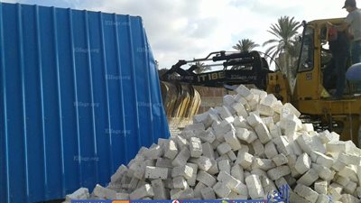 إزالة التعديات المقامة على أملاك الدولة بالمنتزة في الإسكندرية (صور)