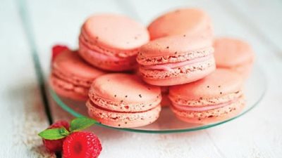 طريقة عمل فرنش ماكرون بحشوة التوت الأحمر 