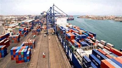موانىء بورسعيد تستقبل 33 سفينة