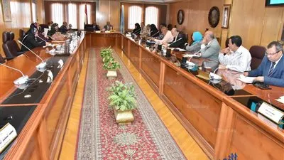 مضاعفة العمل بمراكز أسيوط للقضاء على المؤشرات السلبية لبرامج تنظيم الأسرة ( صور )