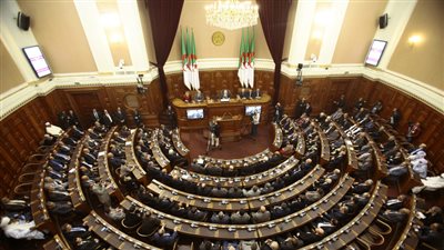 الجزائر: تغييرات في الحزب الحاكم استعدادا للاستحقاقات المقبلة