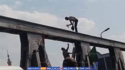 ننشر تفاصيل إنقاذ مسجل خطر حاول الانتحار من أعلى كوبري طلخا بالدقهلية (صور)