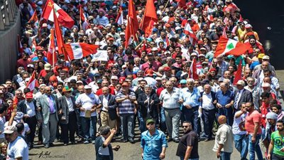 إحتفالات شعبية في لبنان بعد إنتخاب عون رئيسا للبلاد