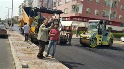 محافظ البحر الأحمر يوجه برفع كفاءة شبكات المرافق بشوارع الغردقة