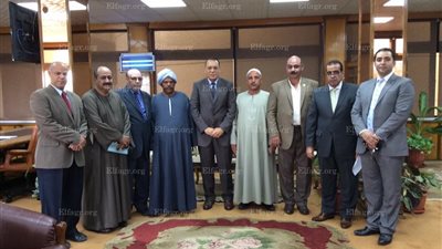رئيس جامعة قناة السويس يلتقي وفد نقابة الفلاحين بالإسماعيلية (صور)