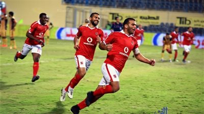 متعب يسجل هدفا عالميا على طريقة 