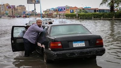 ماذا قدمت الحكومات حتى لا تغرق مصر في شبر ماية وتتكرر كارثة سيول التسعينيات في 2016؟