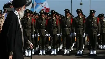 الخميس.. إيران تجري مناورات عسكرية لـ 