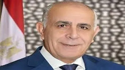 طالب يطعن زميله بـ