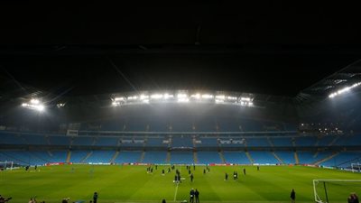 بريطانيا: إخلاء استاد 