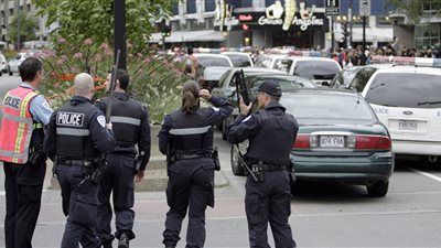 مقتل تلميذة وإصابة أخرى طعنا في مدرسة بكندا