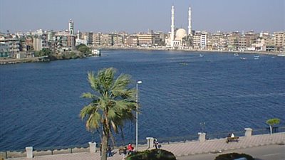 دمياط اليوم.. سقوط طالب بالصف الخامس من الطابق الثالث بمدرسة بالروضة ..القضاء يعزل رئيس جاز التعمير بدمياط الجديدة 