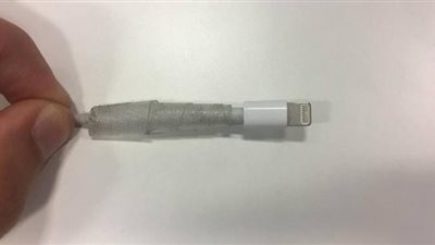 آبل تسعي لحل مشكلة تلف قابس الشواحن في ايفون 8  