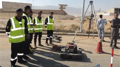 محافظ السويس ومدير الأمن يشهدان تدريب مكافحة السيول للحماية المدنية (صور)