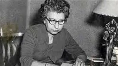 سَهير القلماوى .. أول مصرية تحصل علي شهادة الدكتوراة فى الآداب