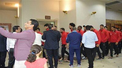 كواليس الأهلي في فندق الإقامة بالمنصورة (صور)