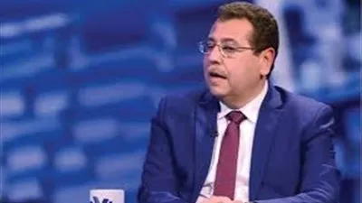 برلماني: قرار تعويم الجنيه يمثل عبء على الحكومة  