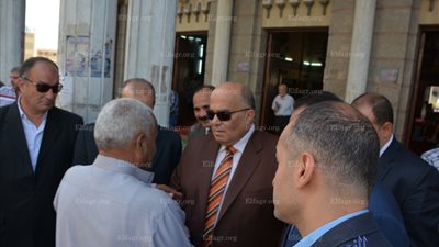 محافظ الدقهلية يهدد تجار السوق السوداء: سأقضى على الانتهازيين