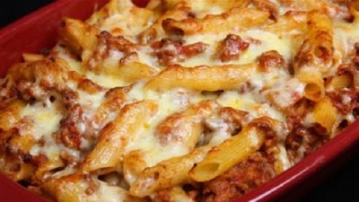 طريقة عمل مكرونة فرن باللحم المفروم والصلصة