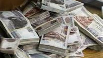 ضبط عامل لتجارته بالسوق السوداء بالجيزة