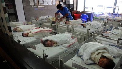 عصابة تخطف الأطفال الرضع من المستشفيات فى الهند