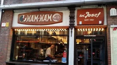 إلقاء زجاجات حارقة على مقهى ومطعم تركي غرب ألمانيا