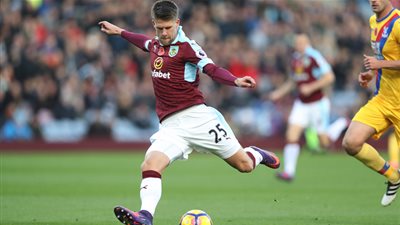 بالفيديو.. أهداف مباراة - بيرنلي 3 × 2 كريستال بالاس | الدوري الإنجليزي