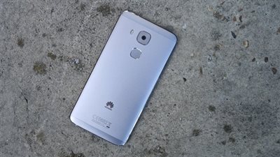 هواوي تطلق هاتف 