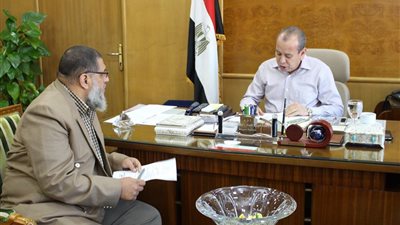 محافظ دمياط : اعتمدنا خطة تغطية المصارف والترع بداية من القرى 