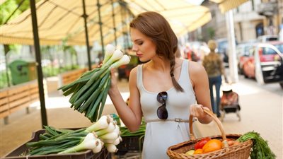 تعرفي على الفوائد الصحية والجمالية للبصل