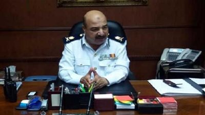 توقف الحركة المرورية بشارع الثورة بسبب كسر ماسورة مياه