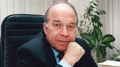 وزير الصناعة السابق: