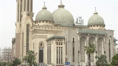 ضبط إمام مسجد يغش عبر الهاتف المحمول في مسابقة الأئمة