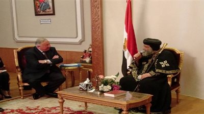 الوفد البرلماني الفرنسي يلتقي البابا تواضروس (صور)