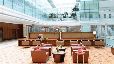 إحالة دعوى تفتيش صالات كبار الزوار بالمطارات للمفوضين