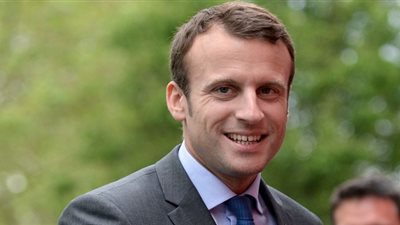 إيمانويل ماكرون يترشح للانتخابات الرئاسية الفرنسية
