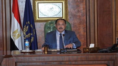 عاجل.. وزير الداخلية يجتمع بمساعديه لبحث أبعاد القضايا المرورية