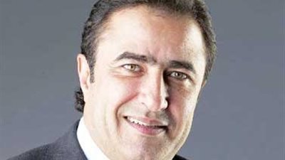 مستثمرون يطالبون وزير السياحة بإلزام الفنادق بوضع حد أدنى للأسعار 