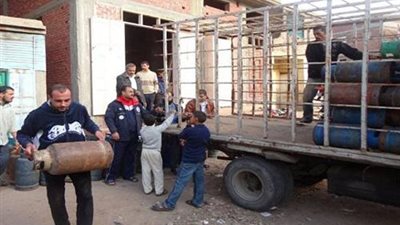 القبض على صاحب مستودع يوزع البوتجاز بـ25 جنيه في الفشن ببني سويف