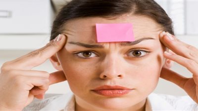 دراسة حديثة: ذاكرة النساء أقوى من الرجال عند منتصف العمر