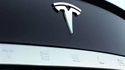 تيسلا تعلن بناء مصنعها 