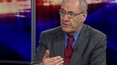 أستاذ بجامعة أمريكية: الاستخبارات ستطلع 