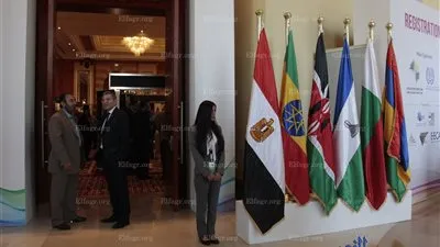 وزير الصناعة يفتتح معرض المنسوجات بمشاركة 12 دولة إفريقية (صور)