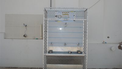 برادة مياه تصيب طالب من ذوي الاحتياجات الخاصة بكسر مضاعف