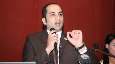 خبير اقتصادي: شروط استكمال قرض