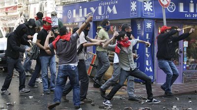 20 ألف شخص يتظاهرون ضد حكومة أردوغان بمدينة كولونيا