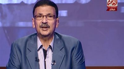 ممتاز القط منتقدا البرادعي: 