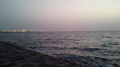 استنفار أمني لإنقاذ طفل سقط بالكورنيش الشمالي بجازان