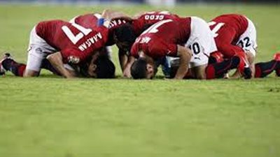  منتخب الساجدين على أعتاب المونديال.. المصريون يحتفلون بالفوز على 